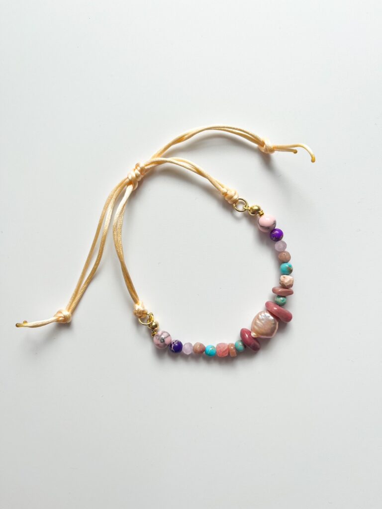Cloud Dancer Pearl Bracelet