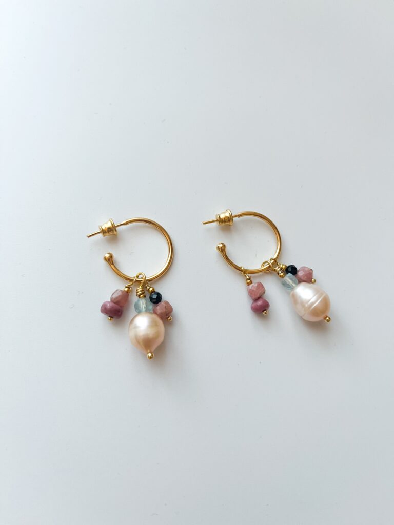So Pearls, So Ribbon Pearl Hoop Earrings I